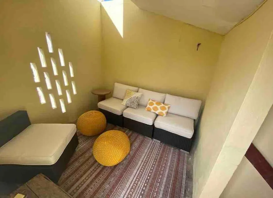 公寓 Fresh Tropical Colonial Style Walk-Up- Rooftop Terrace- Beach View 圣胡安